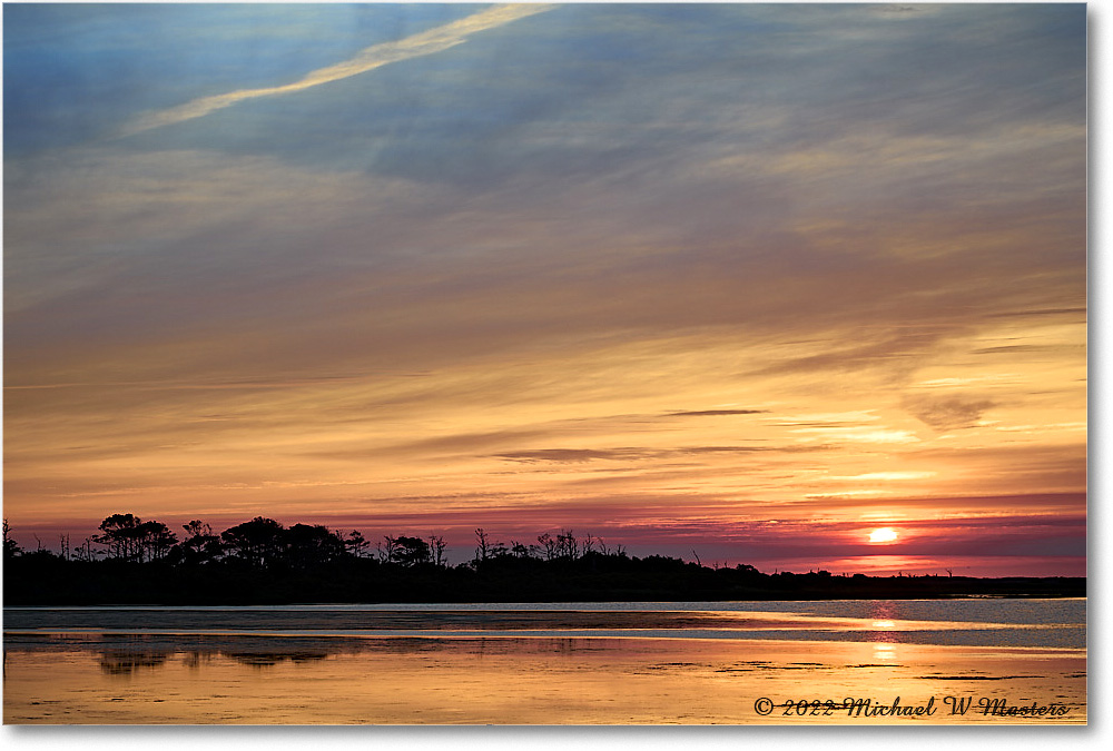 2022Jun_Sunrise_ChincoNWR_5DB02501-03_HDR