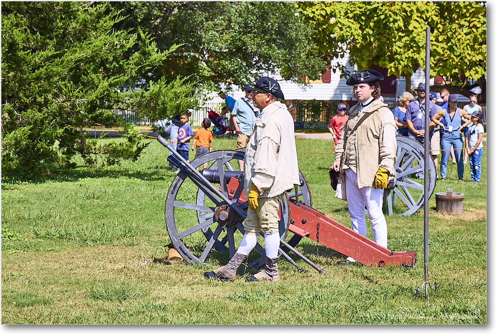 ColonialCannonInterpreter_ColonialWilliamsburg_2024Sep_R5B30708