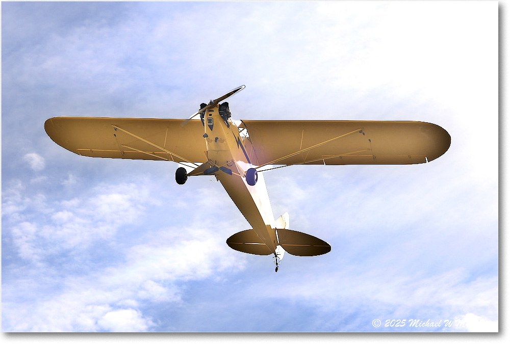 PiperCubJC3-65-N42535_ShannonHarvestFlyIn_2025Oct_R5C04927