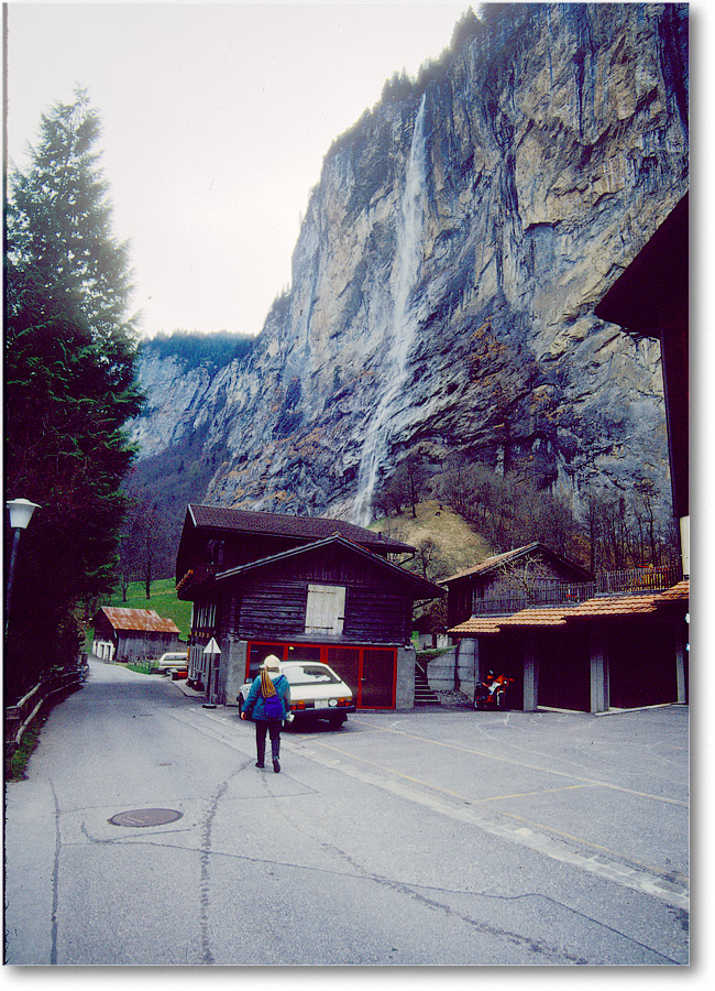 LauderbrunnenValley-Switzerland-1997Apr-vel22 copy
