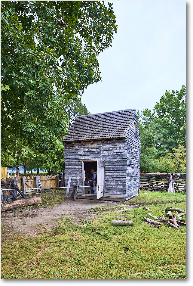 ColonialFarmDependency_ColonialWilliamsburg_2024Sep_R5A24567