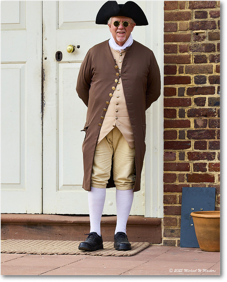 ColonialCourthouseInterpreter_Williamsburg_2025May_R5C00878