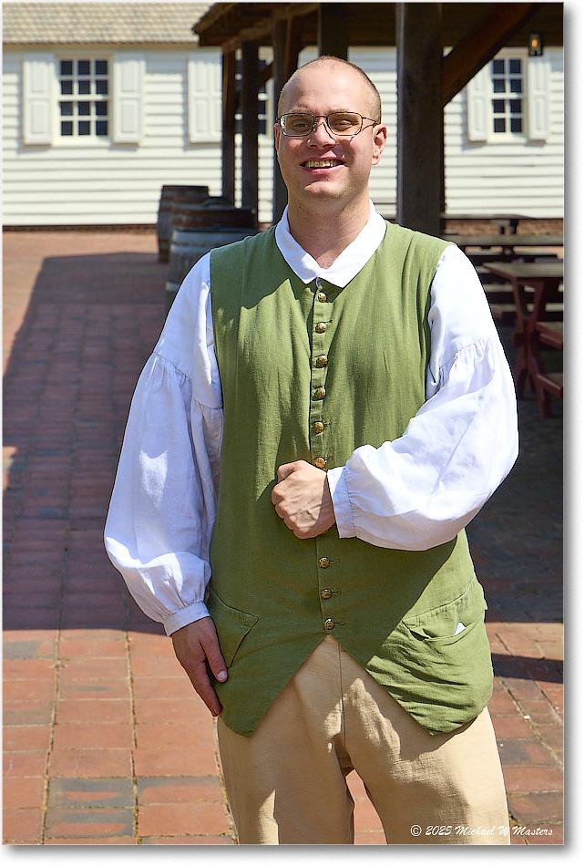 ShieldsTavernStaff_Williamsburg_2025May_R5C02960