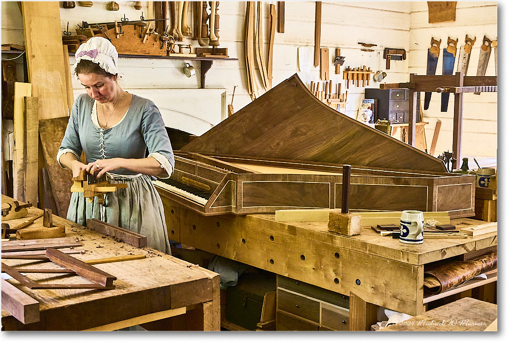 CabinetMakerInterpreter_ColonialWilliamsburg_2024Sep_R5B30467