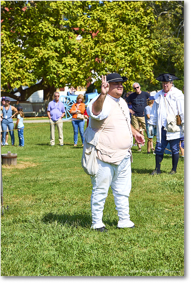 ColonialCannonInterpreter_ColonialWilliamsburg_2024Sep_R5B30709