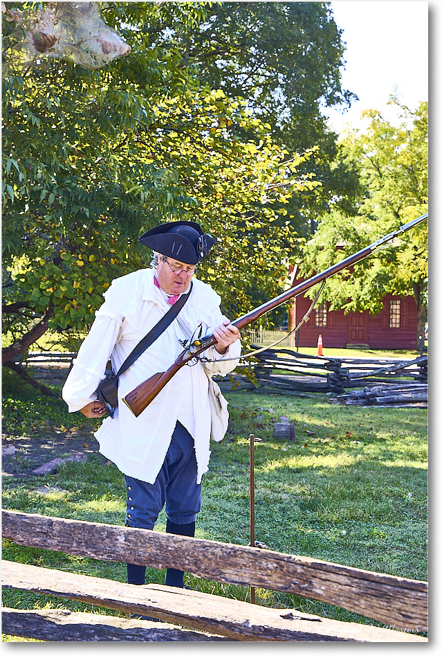 ColonialMusketSoldierInterpreter_ColonialWilliamsburg_2024Sep_R5B30690