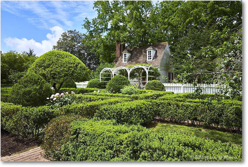 BryanHouseGarden_Williamsburg_2025May_R5C03147