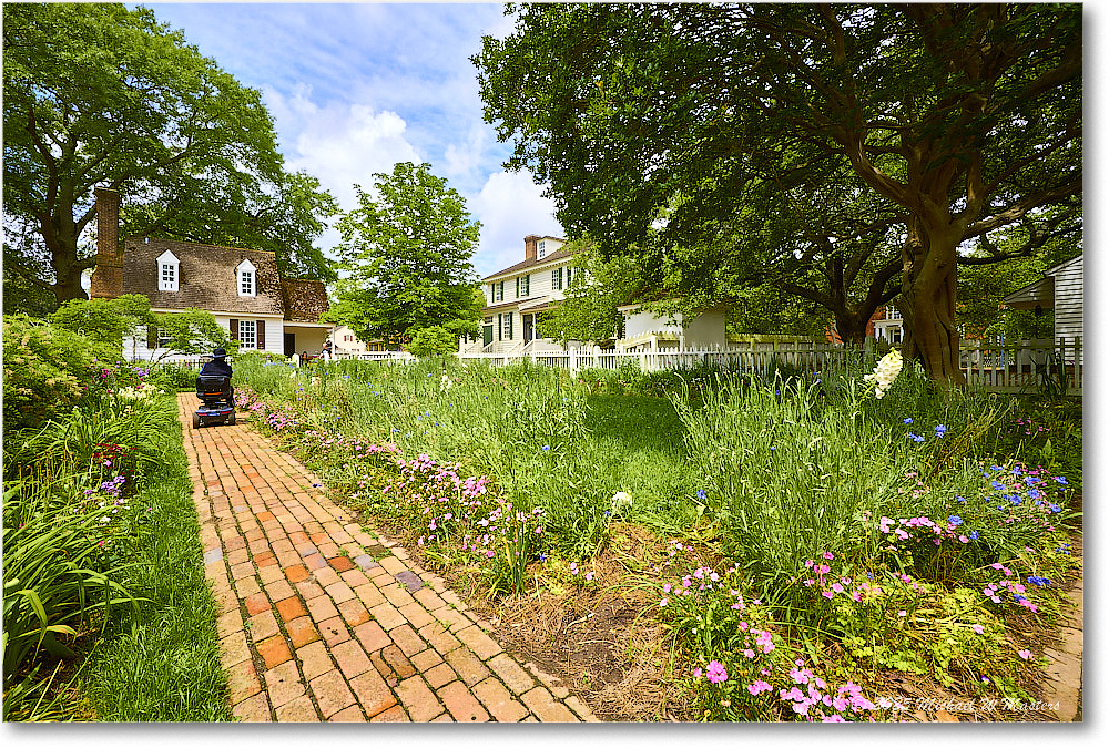 TaliaferroColeGarden_Williamsburg_2025May_R5A25087-89_HDR