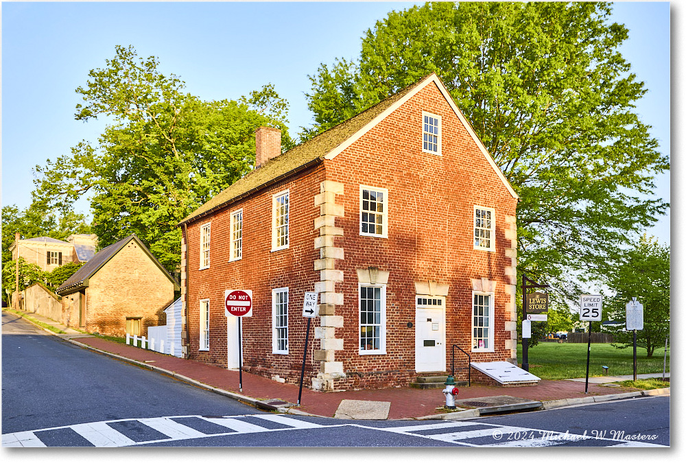 LewisStore_Fredericksburg_2024Apr_R5B27843-44_HDR