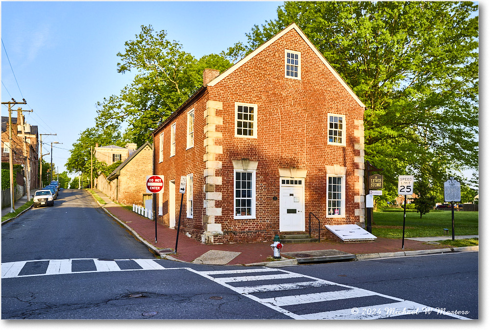 LewisStore_Fredericksburg_2024Apr_R5B27859-61_HDR