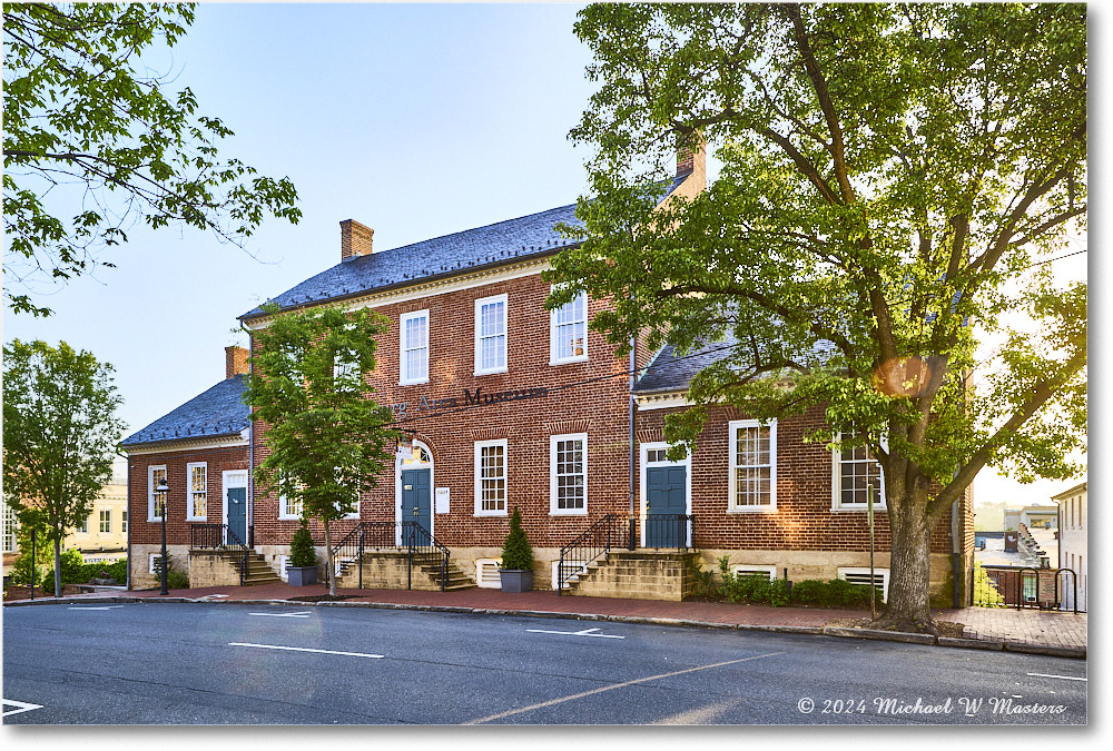 TownHall1814_Fredericksburg_2024Apr_R5B27862-63_HDR