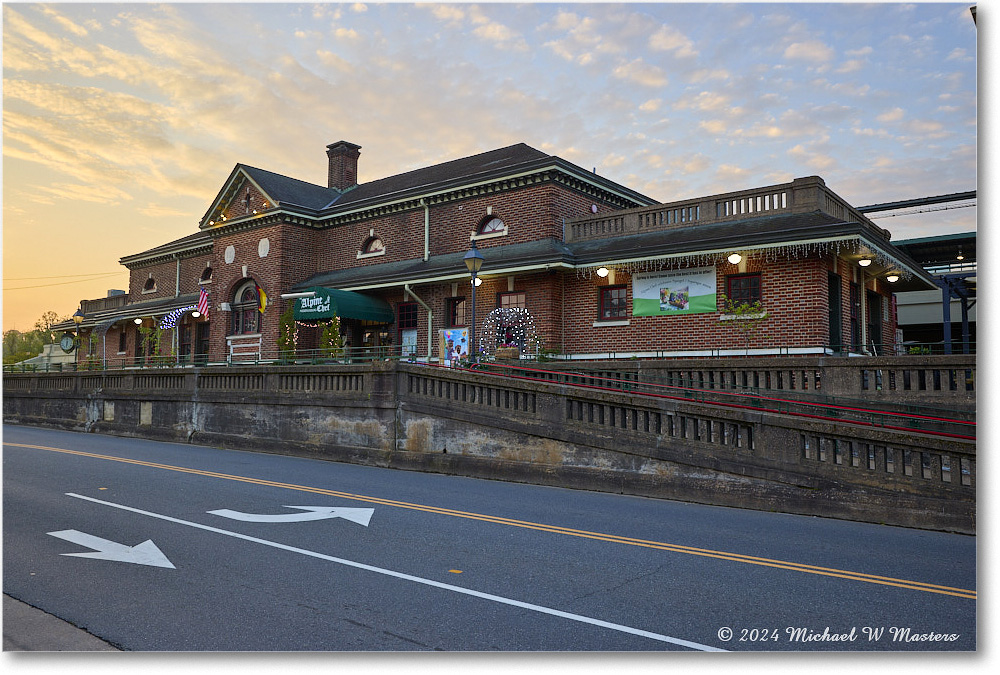 TrainStation_Fredericksburg_2024Apr_R5B27769-71_HDR