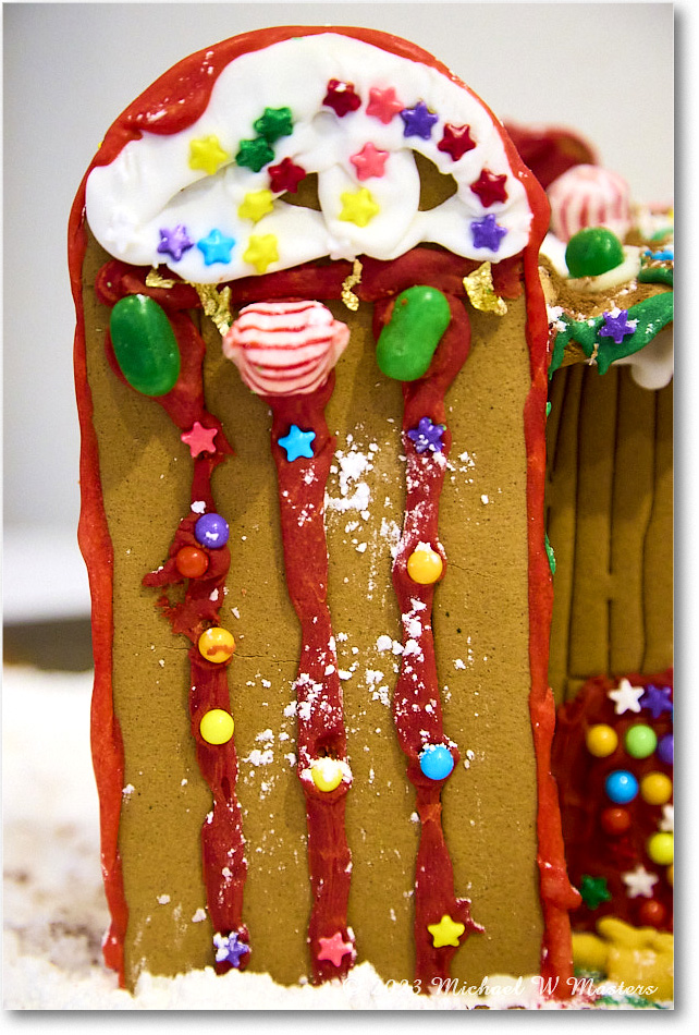 GingerbreadHouse_FerryFarm_2023Dec_R5B14140 copy