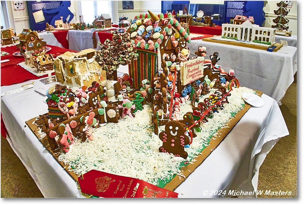 GingerbreadHouses_FerryFarm_2024Dec_G7X00047