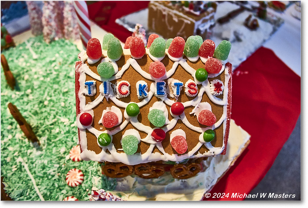 GingerbreadHouses_FerryFarm_2024Dec_G7X00076