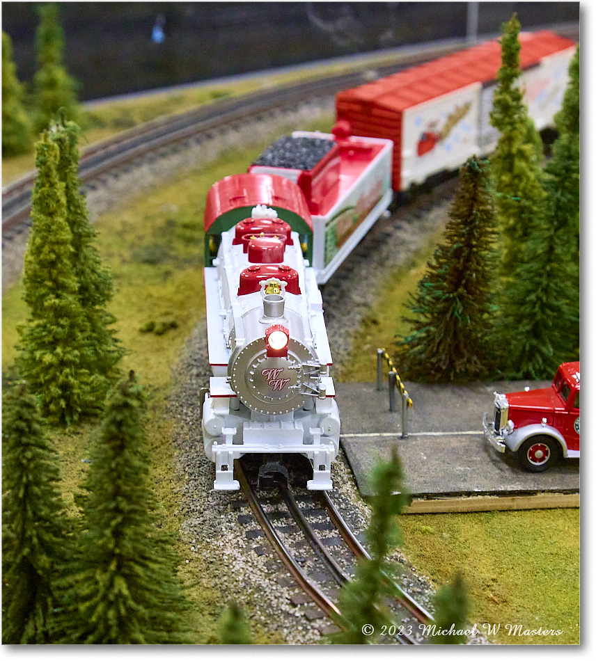 ModelTrainShow_EaglesLodge_2023Dec_R5B13731 copy