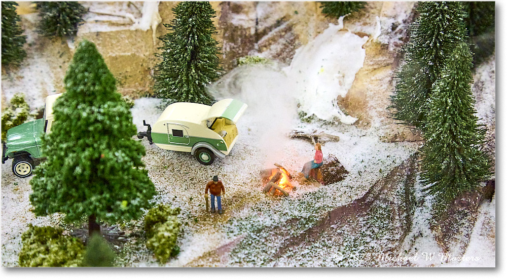 ModelTrainShow_EaglesLodge_2023Dec_R5B13747 copy