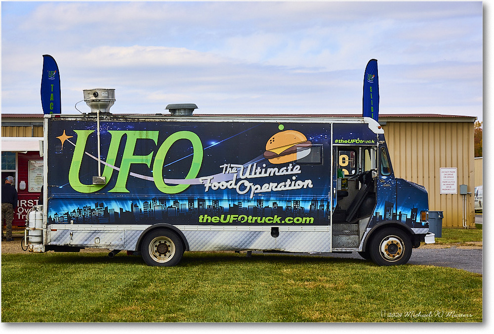 FoodTruck_ShannonFlyIn_2024Oct_R5B30887