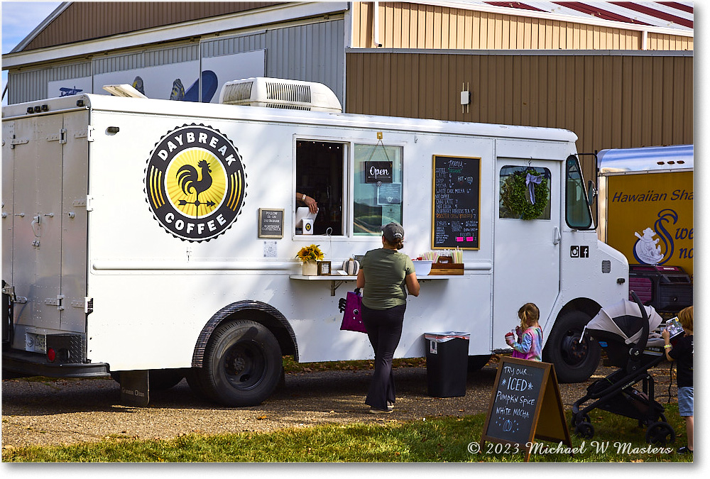 FoodTruck_ShannonAir_2023Oct_R5B13563 copy