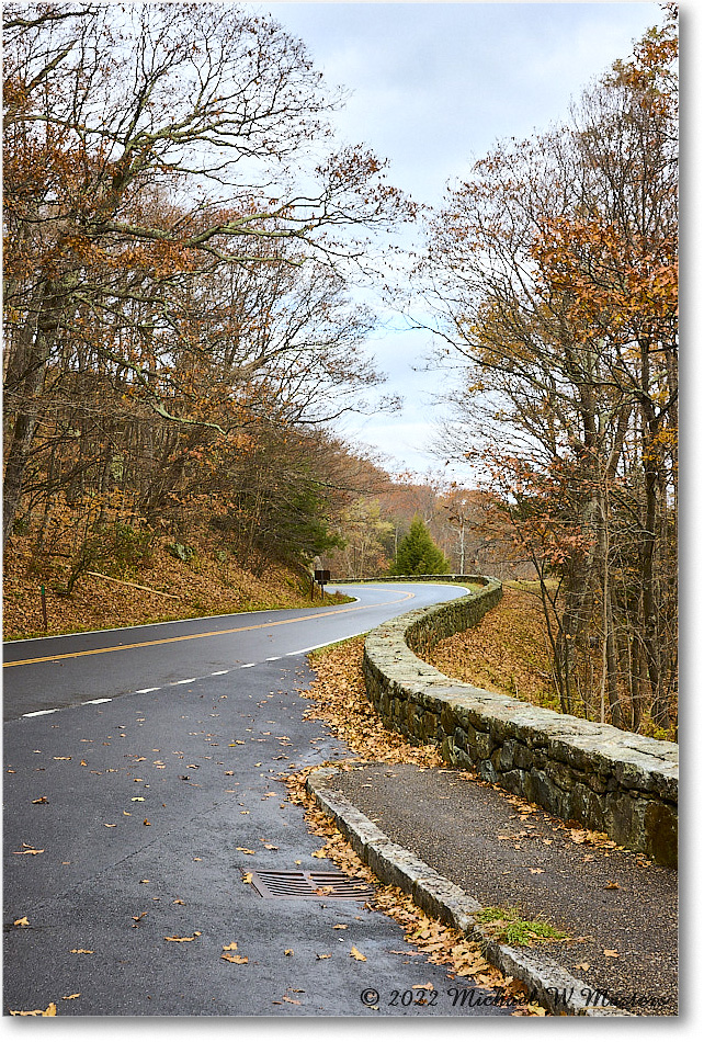 HemlockSpringsOverlook_SkylineDrive_2022Oct_R5A19837-38_HDR