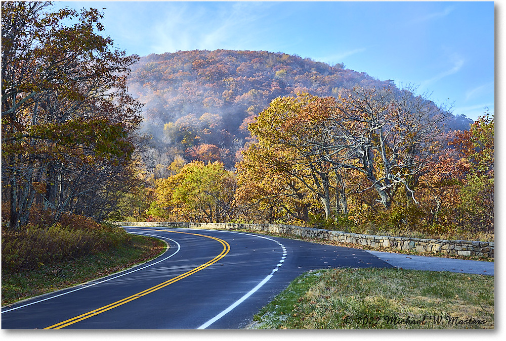 LittleHogbackOverlook_SkylineDrive_2022Oct_R5A19567