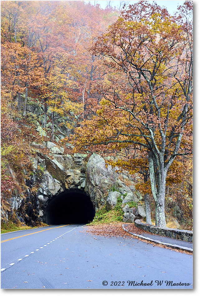 MarysRockTunnel_SkylineDrive_2022Oct_R5A19849-50_HDR