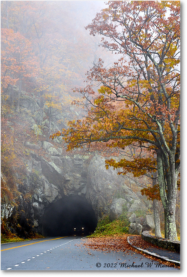 MarysRockTunnel_SkylineDrive_2022Oct_R5A19864-65_HDR