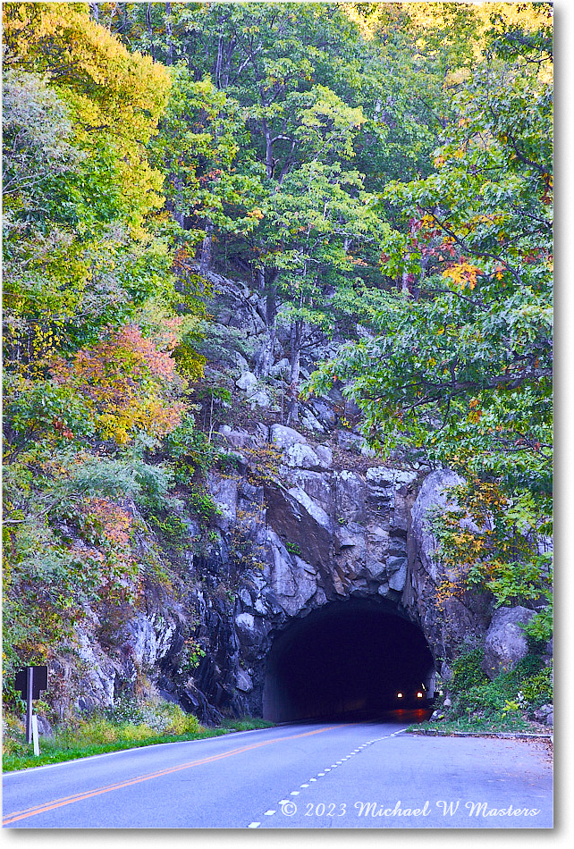 MarysRockTunnel_SkylineDrive_2023Oct_R5B13237