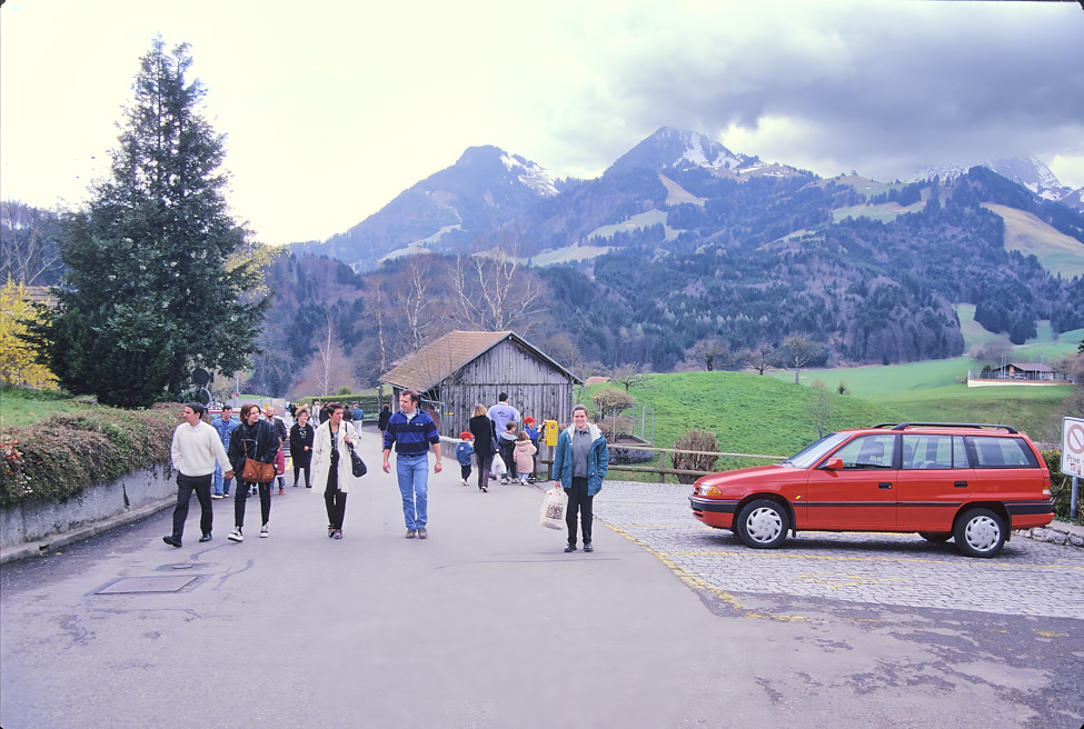 CountryRoadside_Switzerland-1997Apr_1