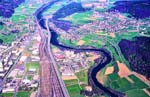 ApproachtoGeneva-Switzerland-1997Apr-kn01_1