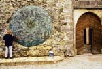 CastleGruyeresShield-Switzerland-1997Apr-ek33