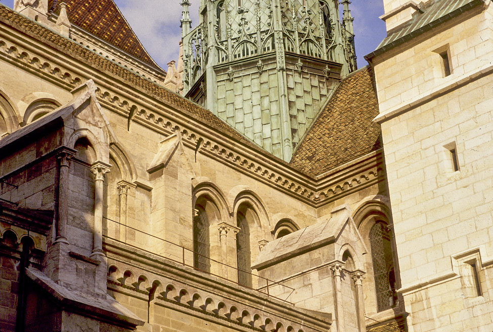 Cathedral-GenevaSwiterland-1997Apr-ek10