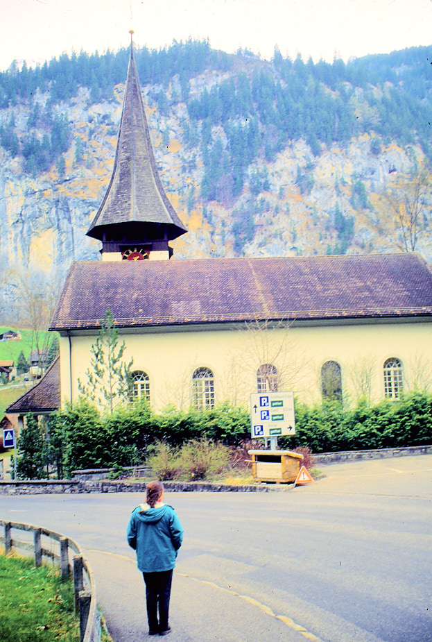 ChurchByTheRoad-Switzerland-1997Apr-vel31