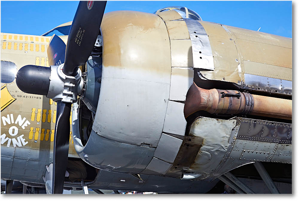 B17FlyingFortress_StaffordVA_2016Oct_5D4A0064 copy