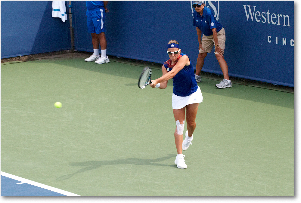 Flipkens (l Vesnina R64) Cincy2013_D4C3202 copy