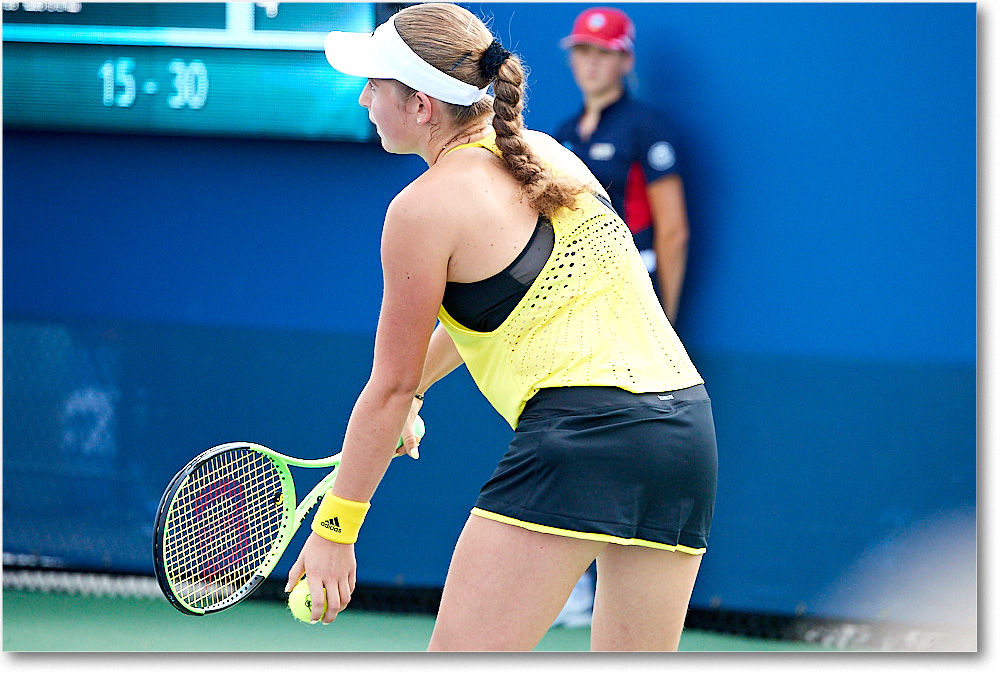 Ostapenko_(l_Krunic_R64)_Cincy2017_4DXB1073 copy