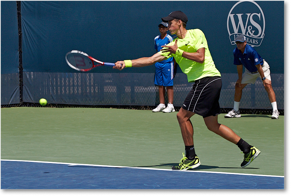 Pospisil (l Goffin R32) Cincy2013_D4C4396 copy